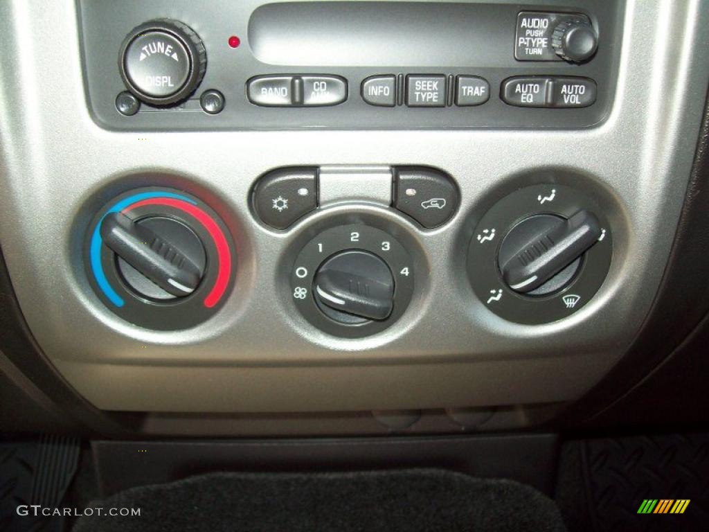 2011 Chevrolet Colorado LT Crew Cab 4x4 Controls Photo #40547585