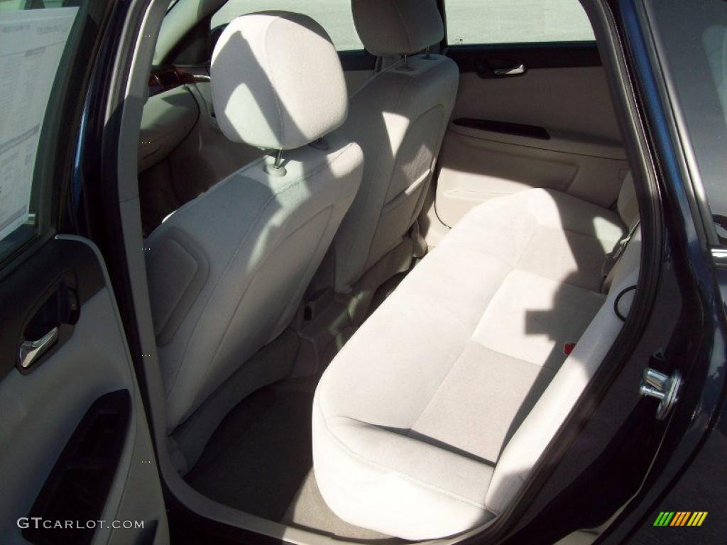 2011 Impala LT - Imperial Blue Metallic / Gray photo #23
