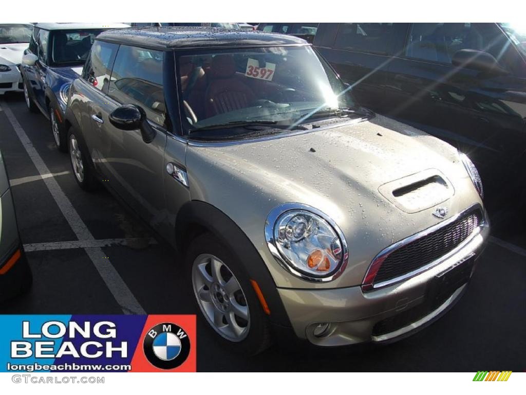 Sparkling Silver Metallic Mini Cooper