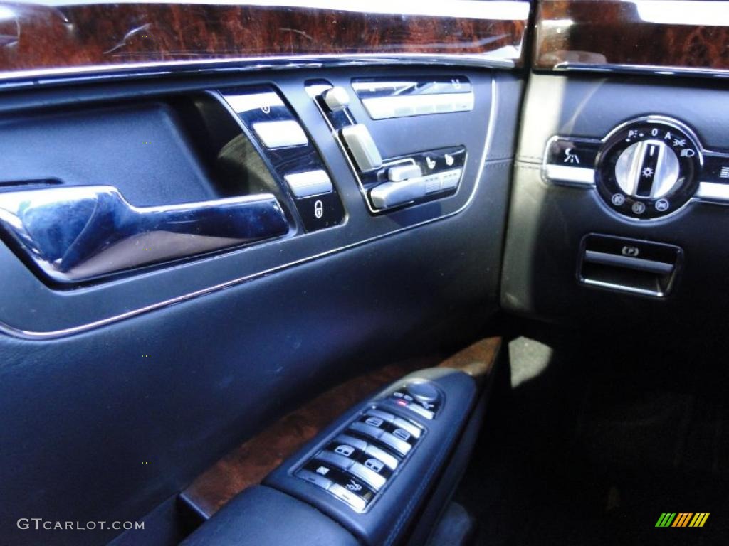 2007 Mercedes-Benz S 65 AMG Sedan Controls Photo #40550101