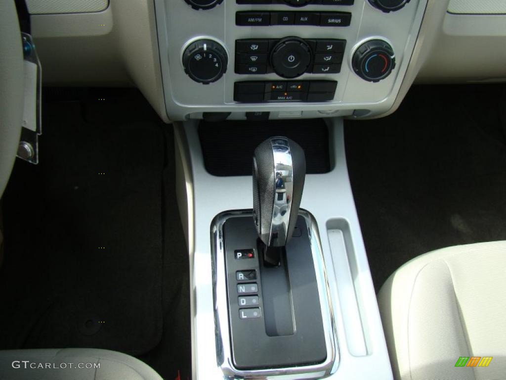 2011 Mercury Mariner I4 6 Speed Automatic Transmission Photo #40557669