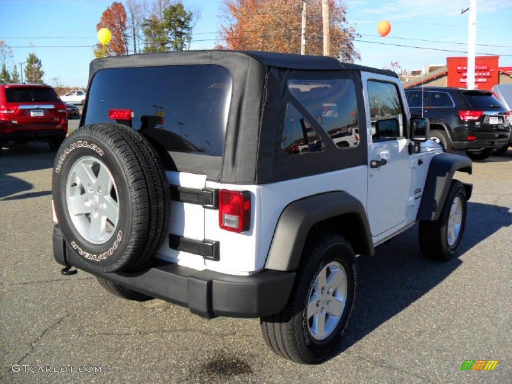 2011 Wrangler Sport S 4x4 - Bright White / Black photo #4