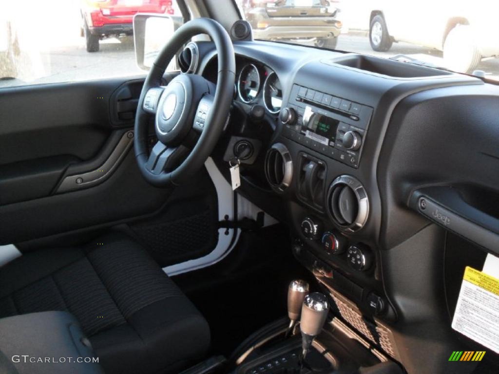 2011 Wrangler Sport S 4x4 - Bright White / Black photo #15