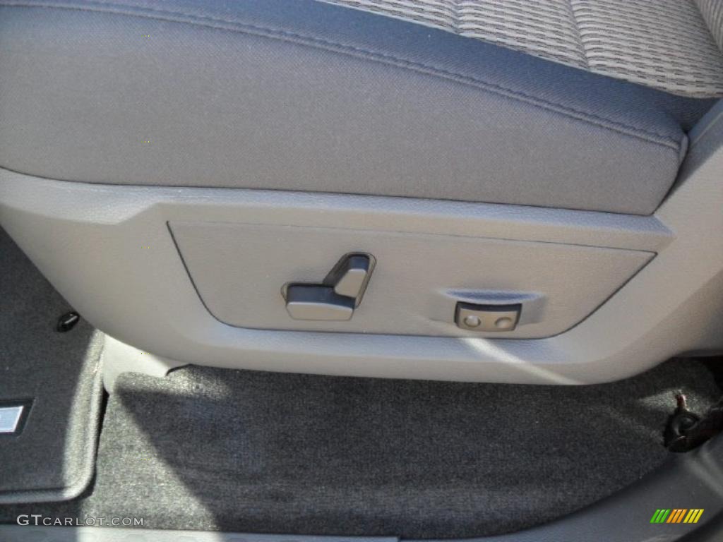 2011 Ram 1500 Big Horn Crew Cab - Deep Cherry Red Crystal Pearl / Dark Slate Gray/Medium Graystone photo #8