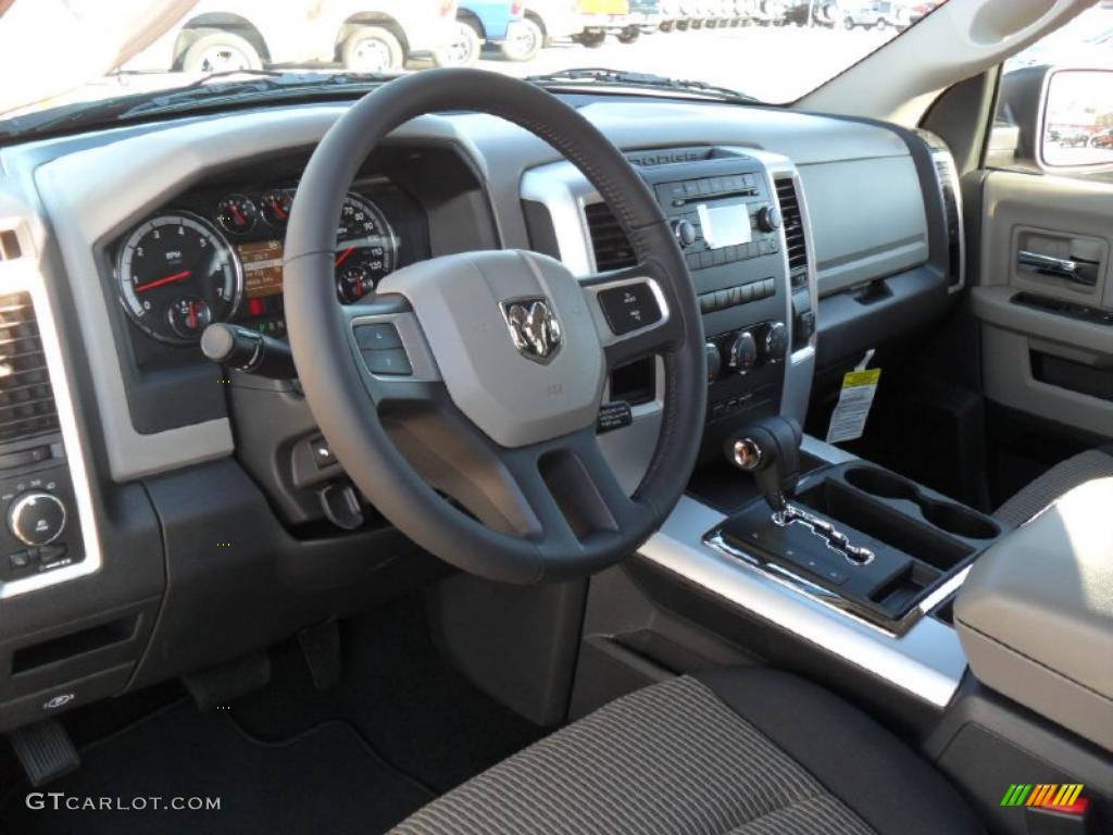 2011 Ram 1500 Big Horn Crew Cab - Deep Cherry Red Crystal Pearl / Dark Slate Gray/Medium Graystone photo #26