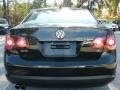 Black - Jetta SE Sedan Photo No. 4