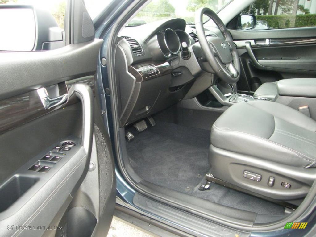 Black Interior 2011 Kia Sorento EX V6 Photo #40561013