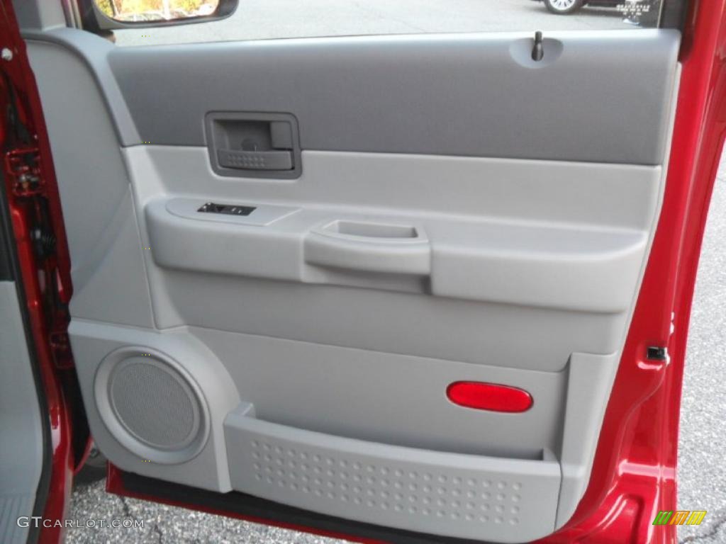 2008 Dodge Durango SXT Door Panel Photos