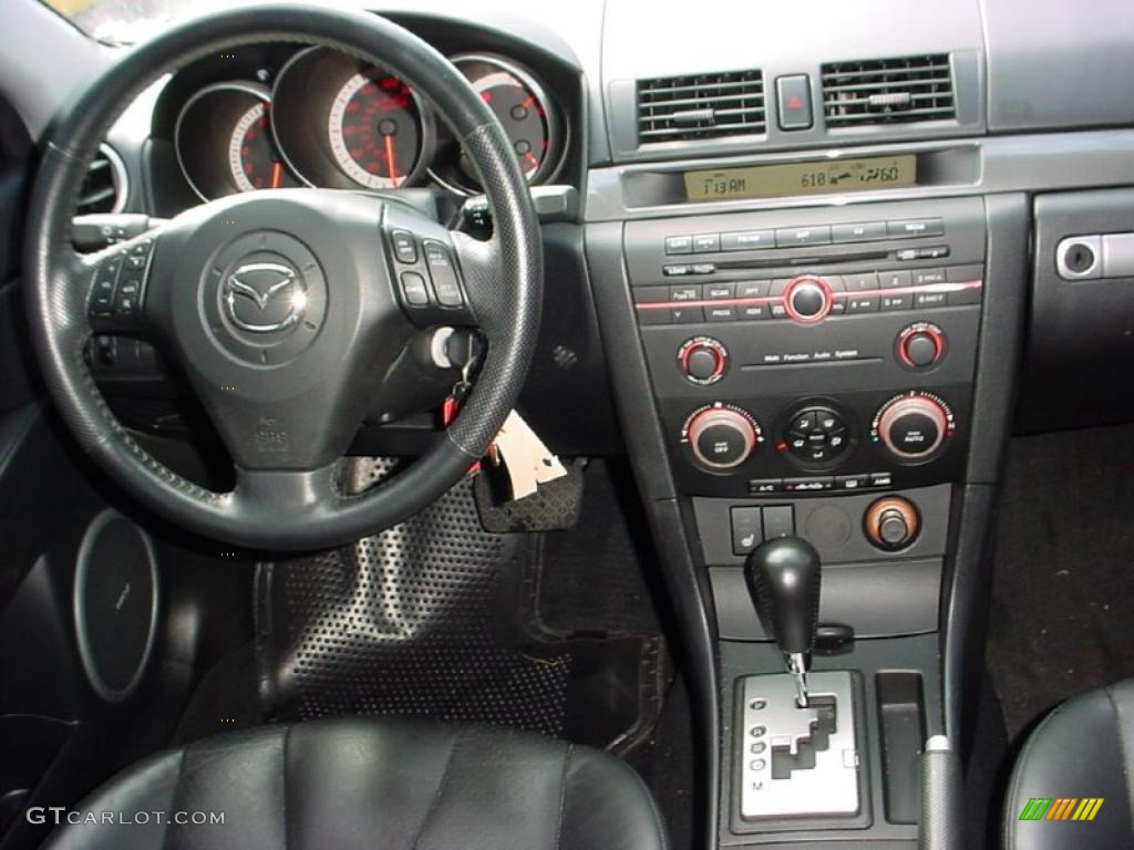 2006 Mazda MAZDA3 s Grand Touring Hatchback Black Dashboard Photo #40565138