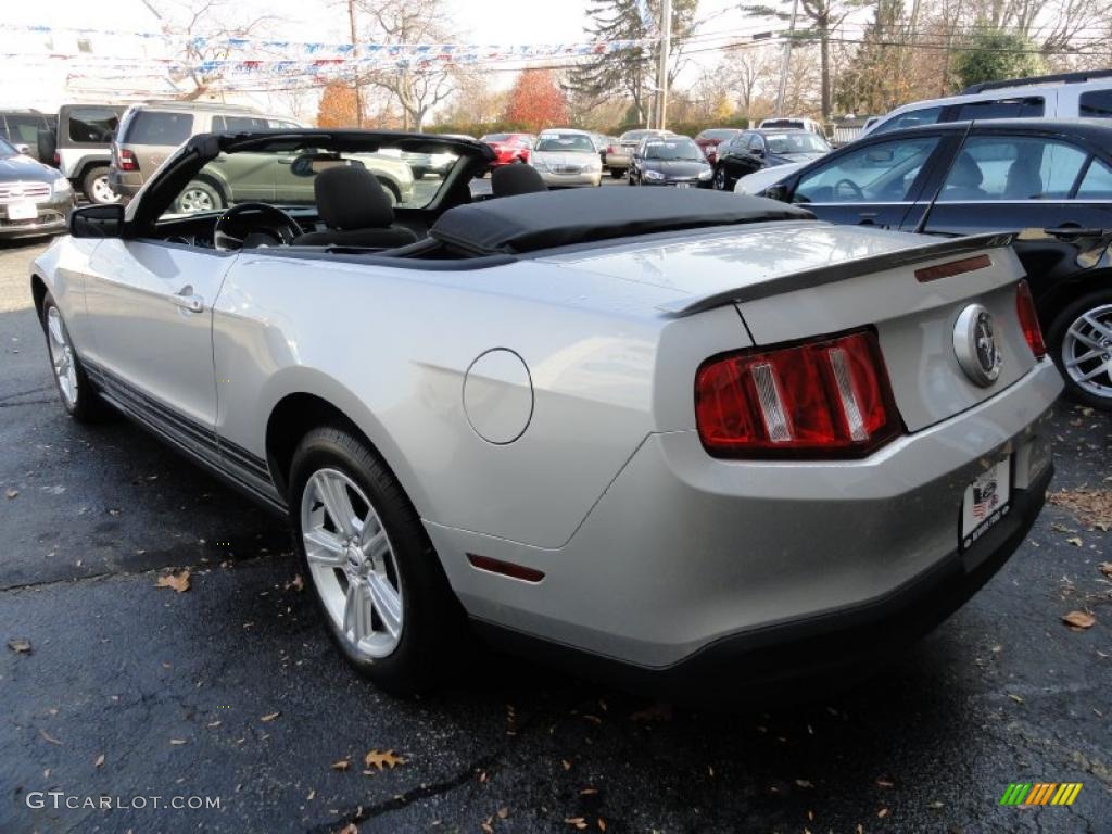 2010 Mustang V6 Convertible - Brilliant Silver Metallic / Charcoal Black photo #5