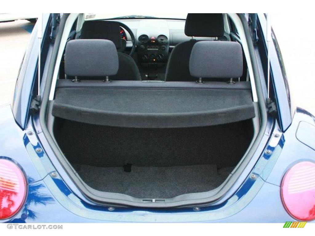 2004 Volkswagen New Beetle GLS 1.8T Coupe Trunk Photo #40568190