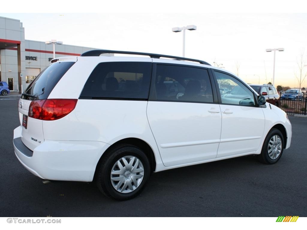 2010 Sienna CE - Super White / Stone photo #2