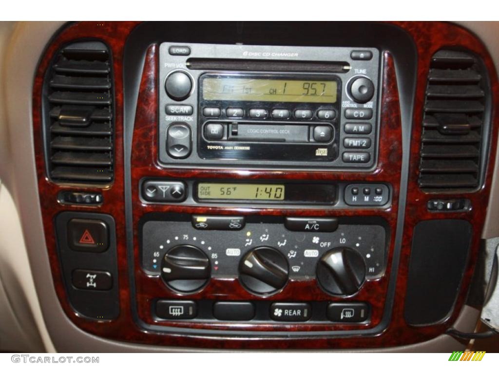 2000 Toyota Land Cruiser Standard Land Cruiser Model Controls Photo #40575337