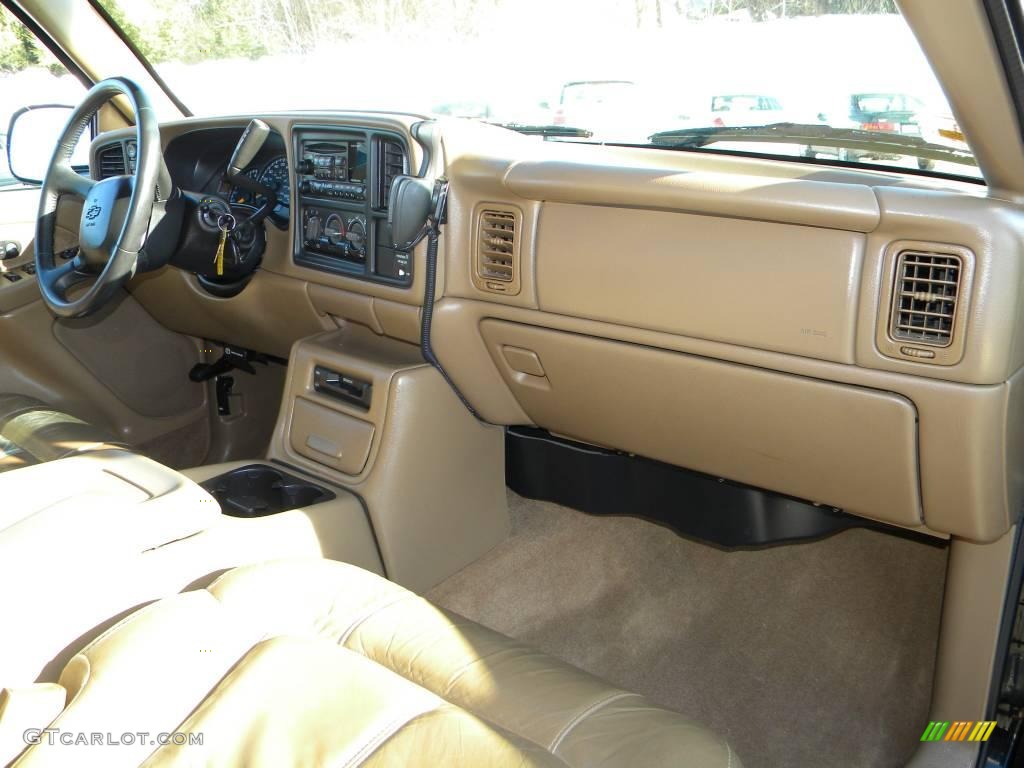 2000 Silverado 1500 Z71 Extended Cab 4x4 - Onyx Black / Medium Oak photo #34