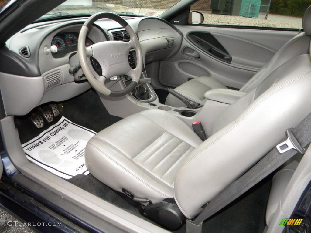 Medium Graphite Interior 2003 Ford Mustang GT Coupe Photo #40577141
