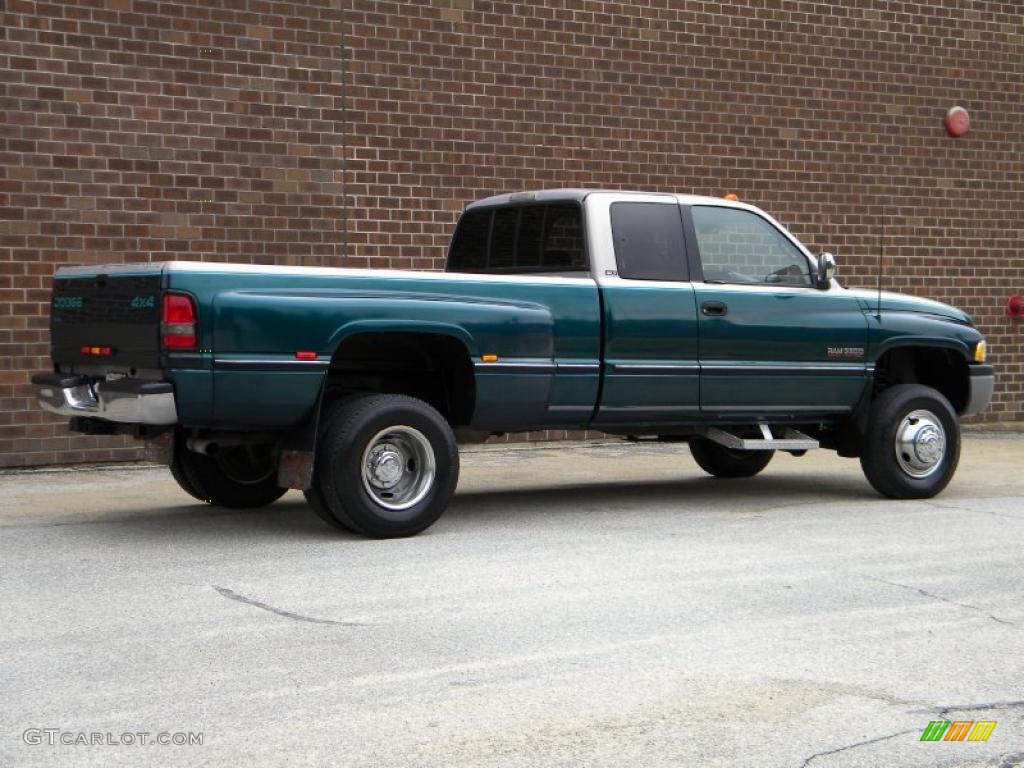 1997 Ram 3500 Laramie Extended Cab 4x4 Dually - Light Driftwood Metallic / Gray photo #11