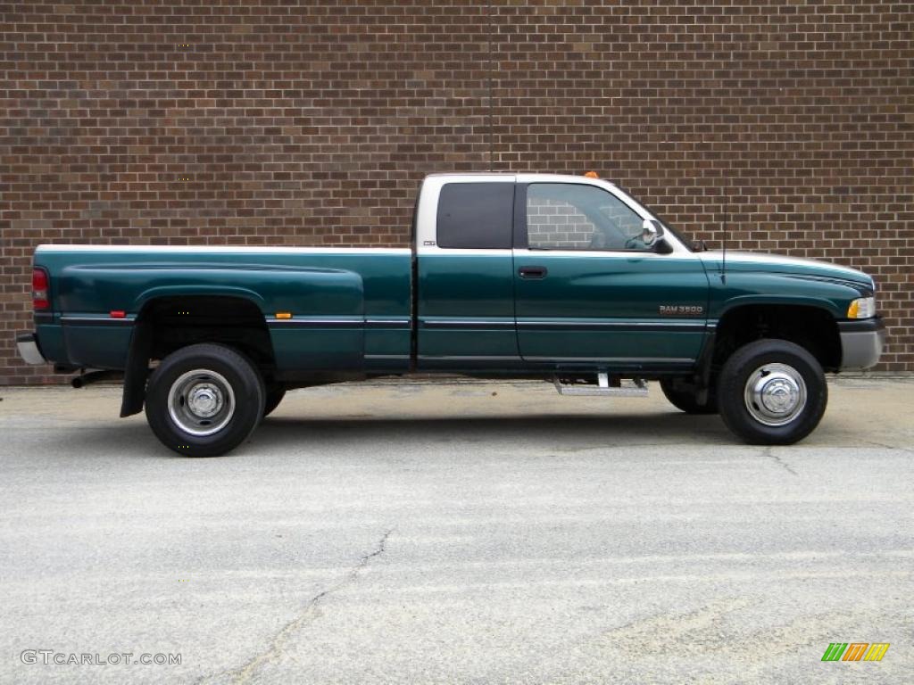 1997 Ram 3500 Laramie Extended Cab 4x4 Dually - Light Driftwood Metallic / Gray photo #12