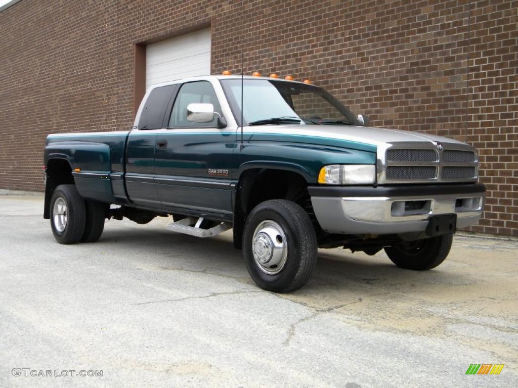 1997 Ram 3500 Laramie Extended Cab 4x4 Dually - Light Driftwood Metallic / Gray photo #13