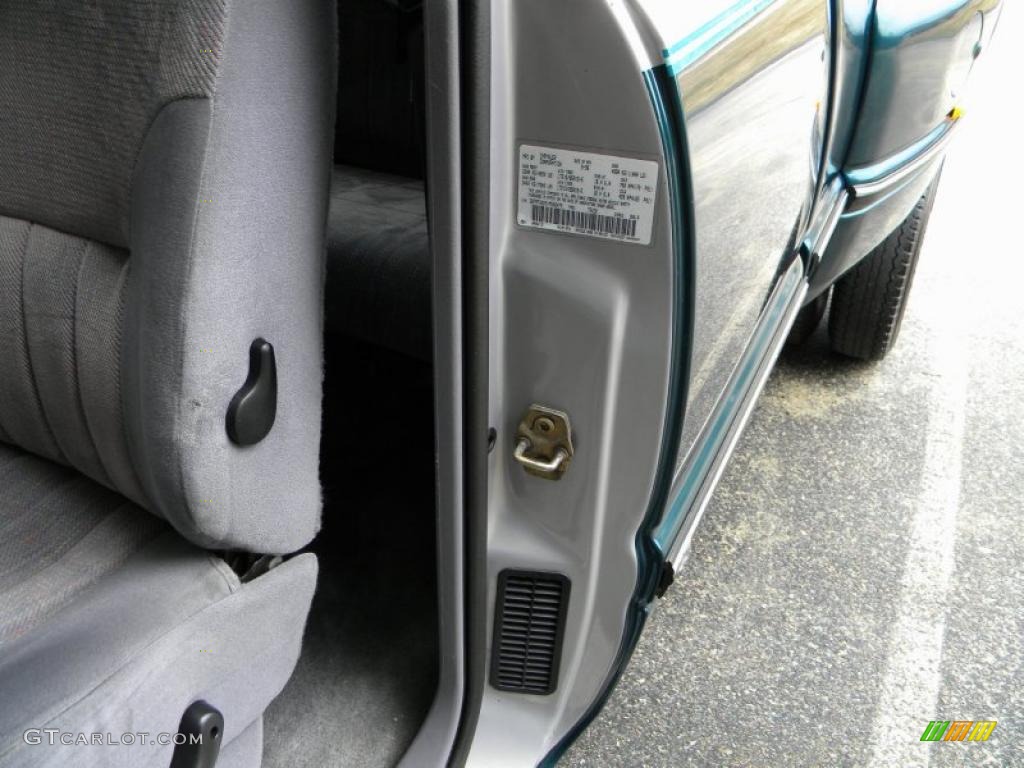 1997 Ram 3500 Laramie Extended Cab 4x4 Dually - Light Driftwood Metallic / Gray photo #44