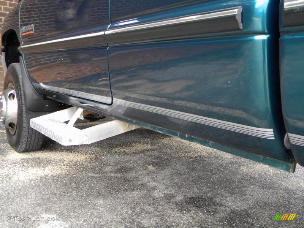 1997 Ram 3500 Laramie Extended Cab 4x4 Dually - Light Driftwood Metallic / Gray photo #48