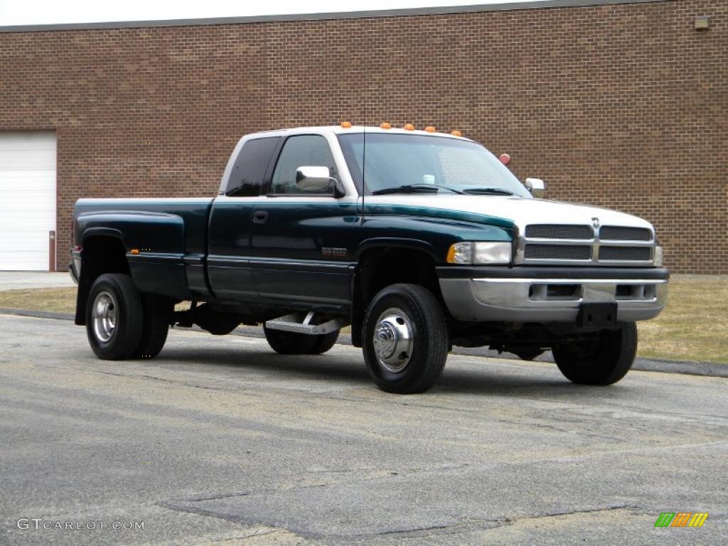 1997 Ram 3500 Laramie Extended Cab 4x4 Dually - Light Driftwood Metallic / Gray photo #76