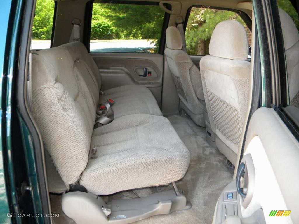 Beige Interior 1996 GMC Suburban C1500 SLT Photo #40580229