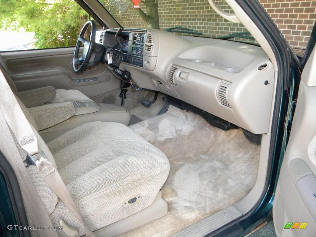 Beige Interior 1996 GMC Suburban C1500 SLT Photo #40580281