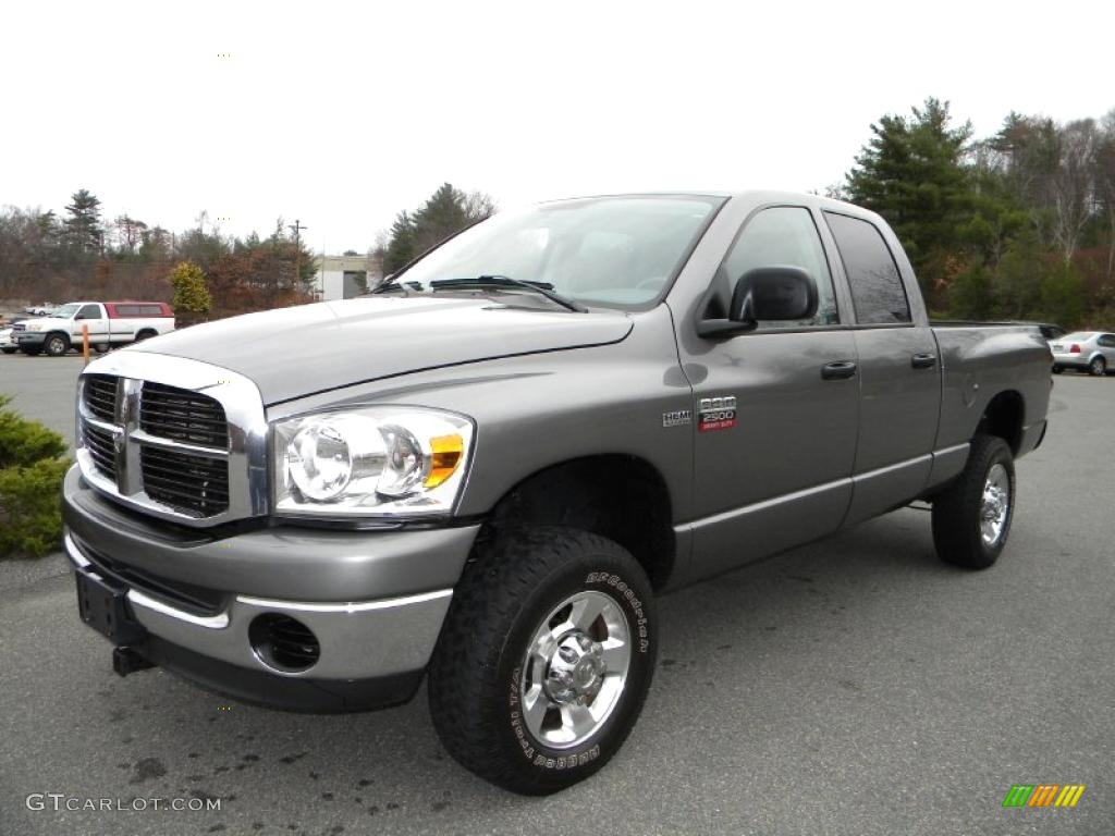 2007 Ram 2500 SLT Quad Cab 4x4 - Mineral Gray Metallic / Medium Slate Gray photo #1