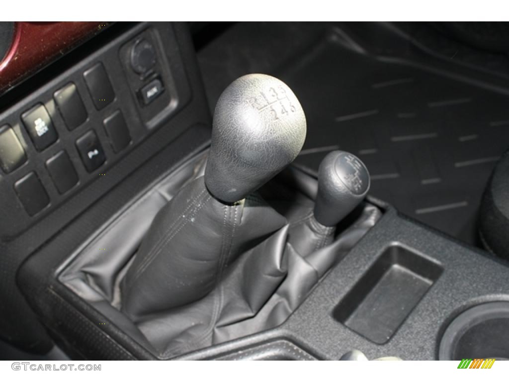 2007 Toyota FJ Cruiser 4WD 5 Speed Automatic Transmission Photo #40580631