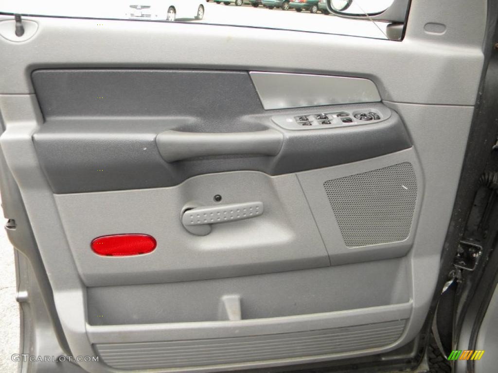 2007 Dodge Ram 2500 SLT Quad Cab 4x4 Medium Slate Gray Door Panel Photo #40581269