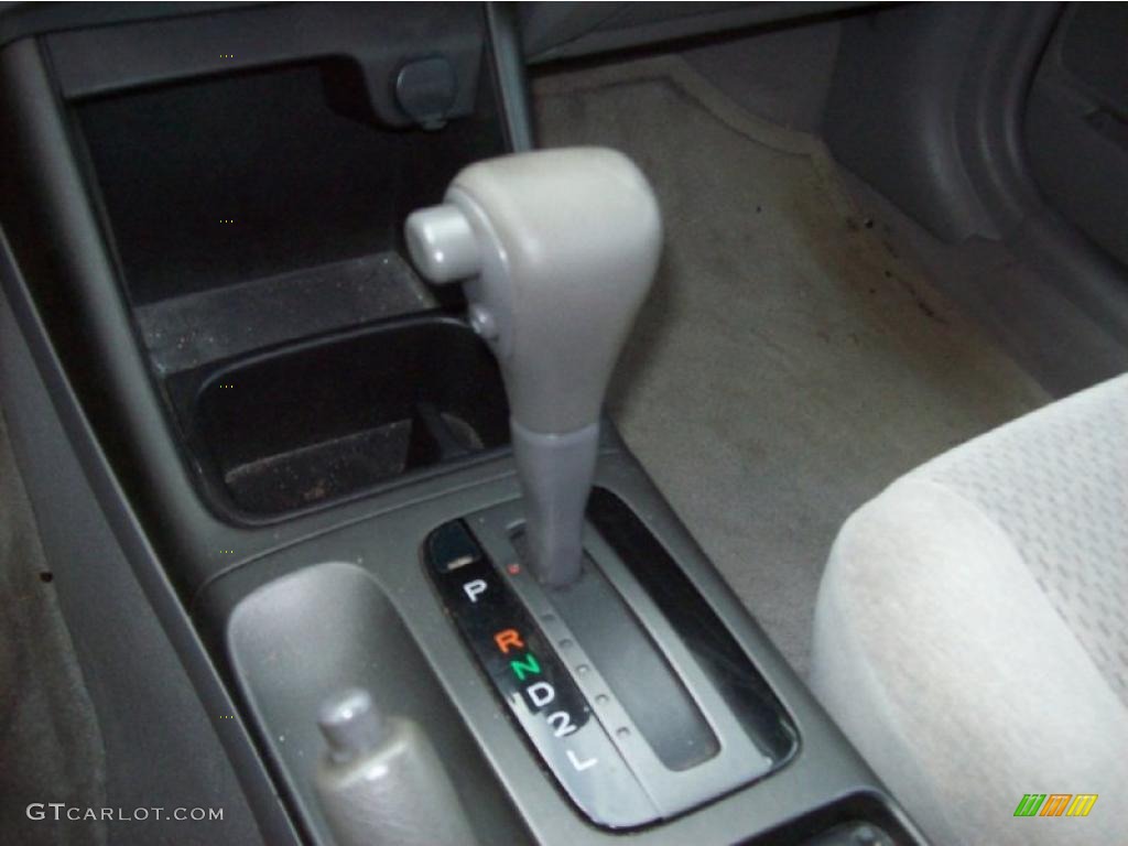 2002 Toyota Camry LE V6 4 Speed Automatic Transmission Photo #40582313