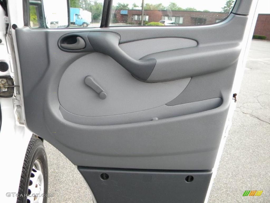 2003 Sprinter Van 2500 High Roof Cargo - Arctic White / Gray photo #53