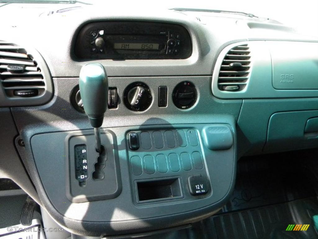 2003 Dodge Sprinter Van 2500 High Roof Cargo Controls Photo #40582469