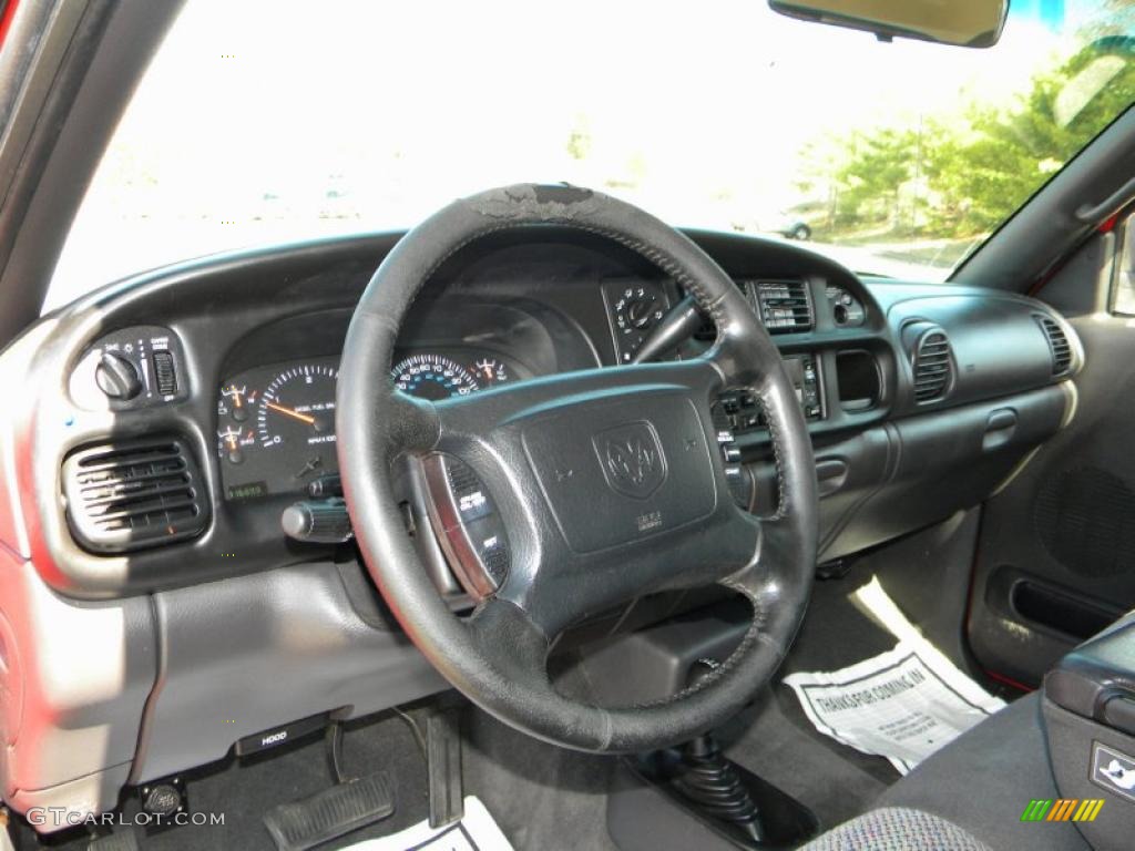 2001 Dodge Ram 2500 ST Quad Cab 4x4 Mist Gray Dashboard Photo #40584273