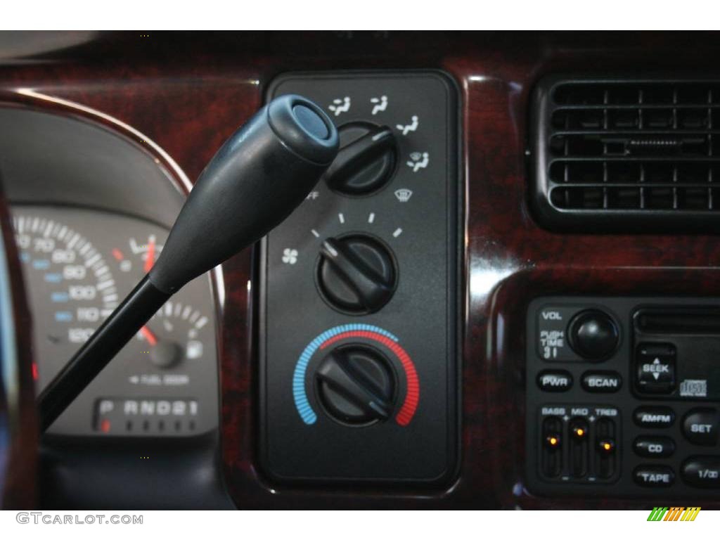 2001 Dodge Ram 3500 SLT Quad Cab 4x4 Dually Controls Photo #40585329