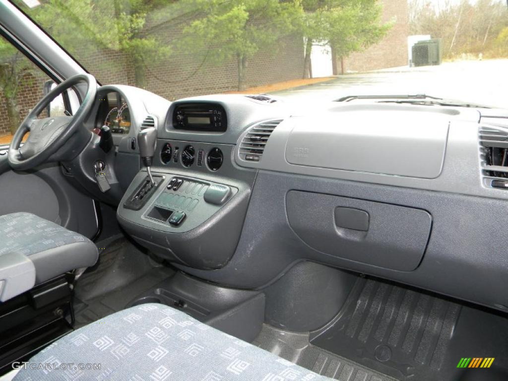 2004 Dodge Sprinter Van 2500 High Roof Cargo Gray Dashboard Photo #40585989