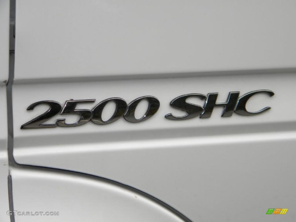 2004 Dodge Sprinter Van 2500 High Roof Cargo Marks and Logos Photo #40586245