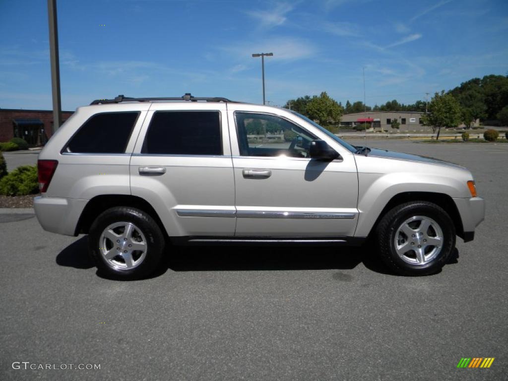 2007 Grand Cherokee Limited CRD 4x4 - Light Graystone Pearl / Dark Khaki/Light Graystone photo #9