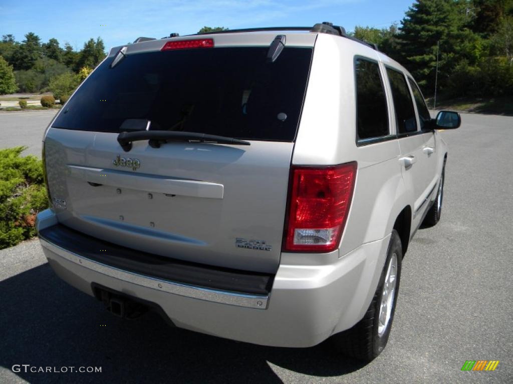 2007 Grand Cherokee Limited CRD 4x4 - Light Graystone Pearl / Dark Khaki/Light Graystone photo #21