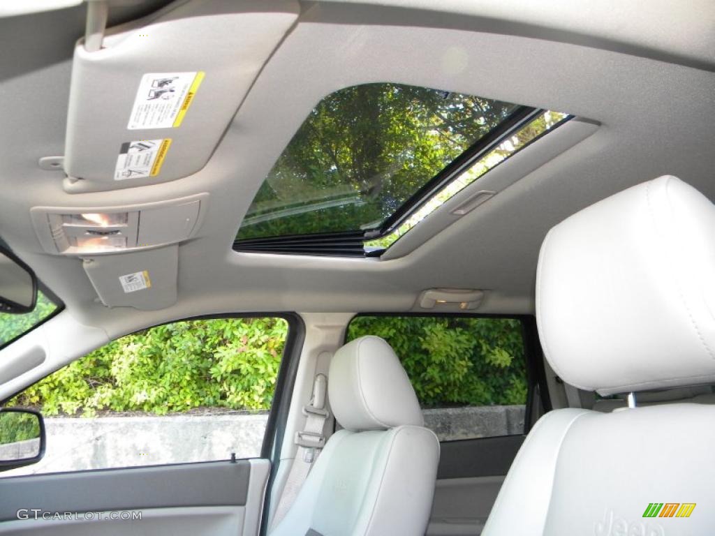 2007 Jeep Grand Cherokee Limited CRD 4x4 Sunroof Photos