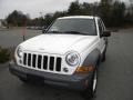 Stone White - Liberty CRD Sport 4x4 Photo No. 1