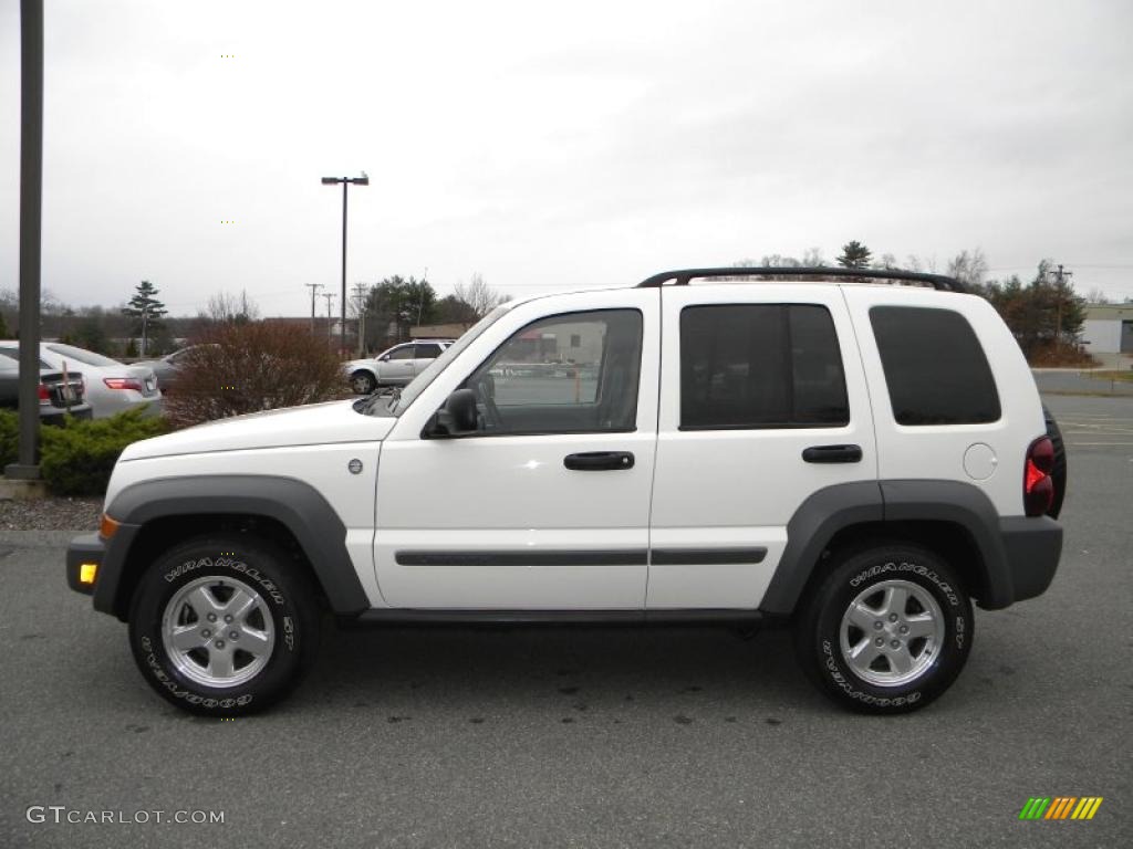 Stone White 2005 Jeep Liberty CRD Sport 4x4 Exterior Photo #40587805