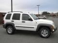 Stone White - Liberty CRD Sport 4x4 Photo No. 14