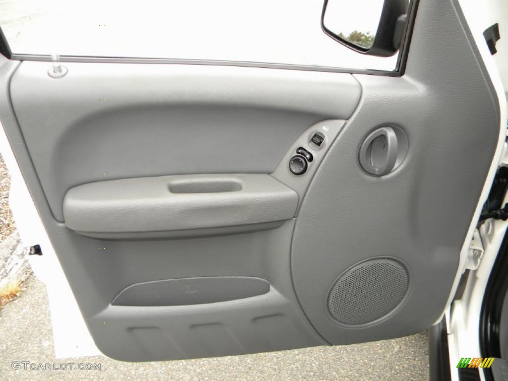 2005 Jeep Liberty CRD Sport 4x4 Medium Slate Gray Door Panel Photo #40588493