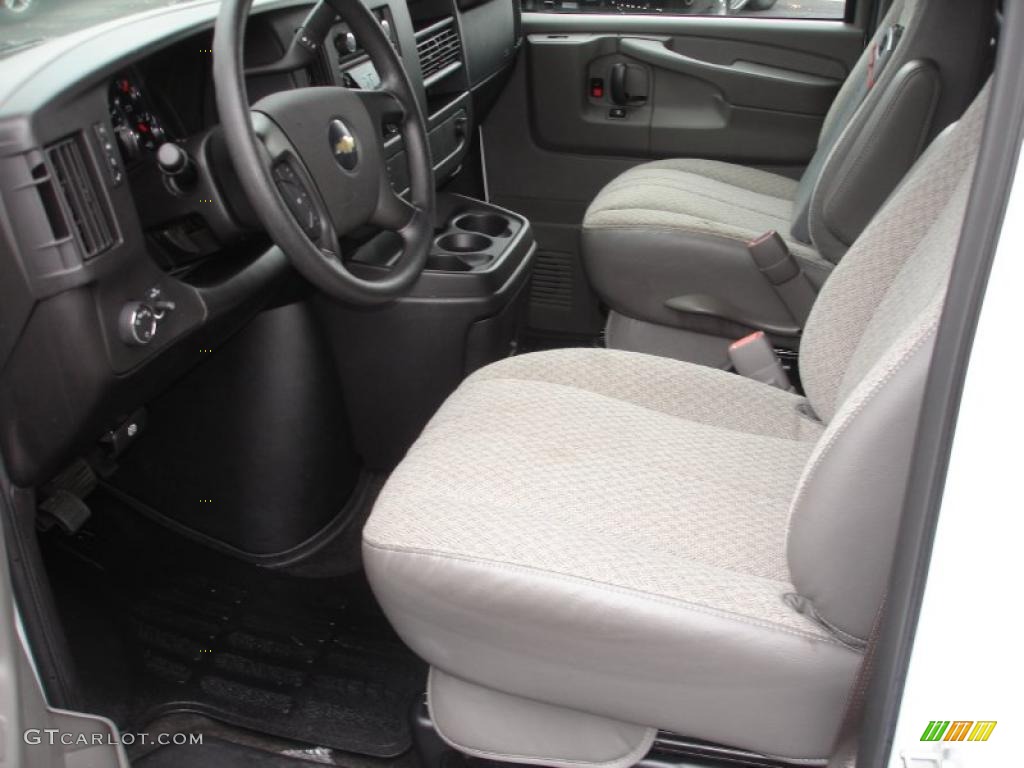 Medium Pewter Interior 2010 Chevrolet Express LS 3500 Passenger Van Photo #40589305