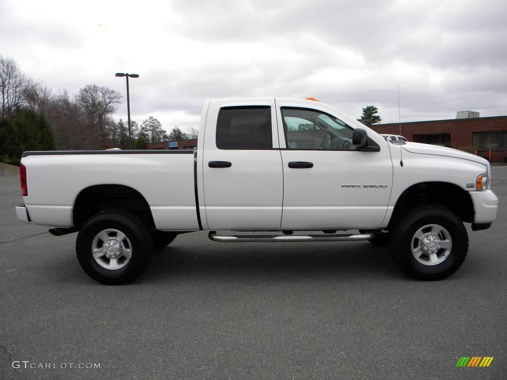 2003 Ram 2500 SLT Quad Cab 4x4 - Bright White / Dark Slate Gray photo #4