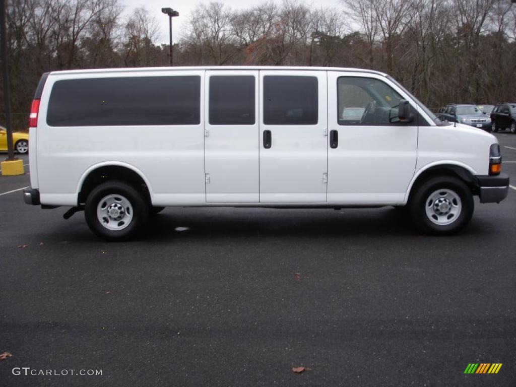 2010 Express 3500 Cargo Van - Summit White / Medium Pewter photo #6