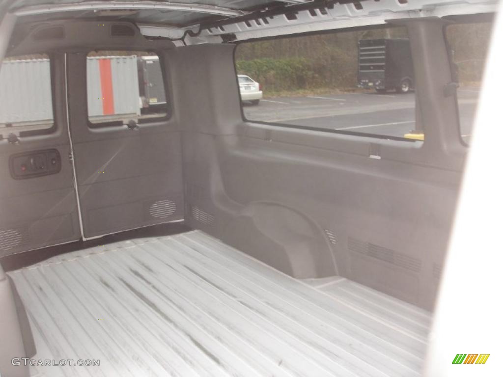 2010 Express 3500 Cargo Van - Summit White / Medium Pewter photo #13