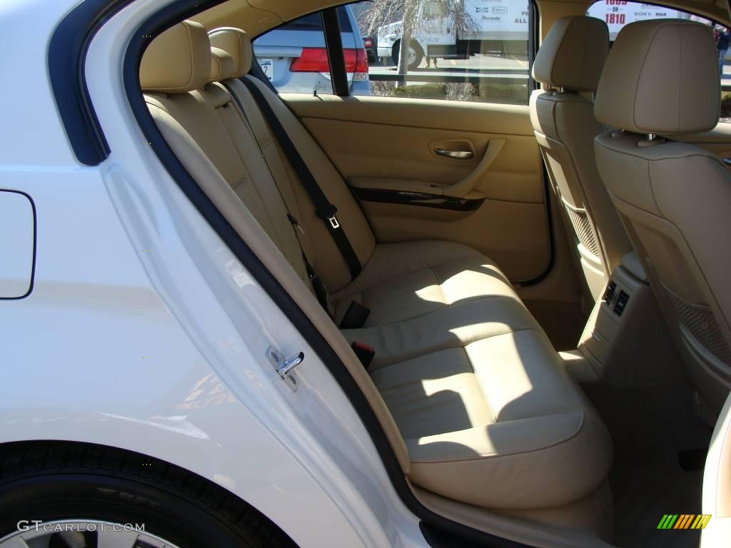 2007 3 Series 328xi Sedan - Alpine White / Beige photo #9
