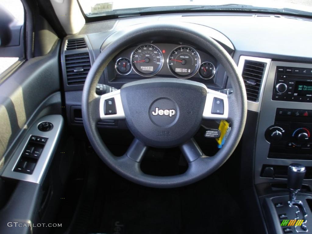 2008 Jeep Grand Cherokee Laredo 4x4 Dark Slate Gray Steering Wheel Photo #40592269